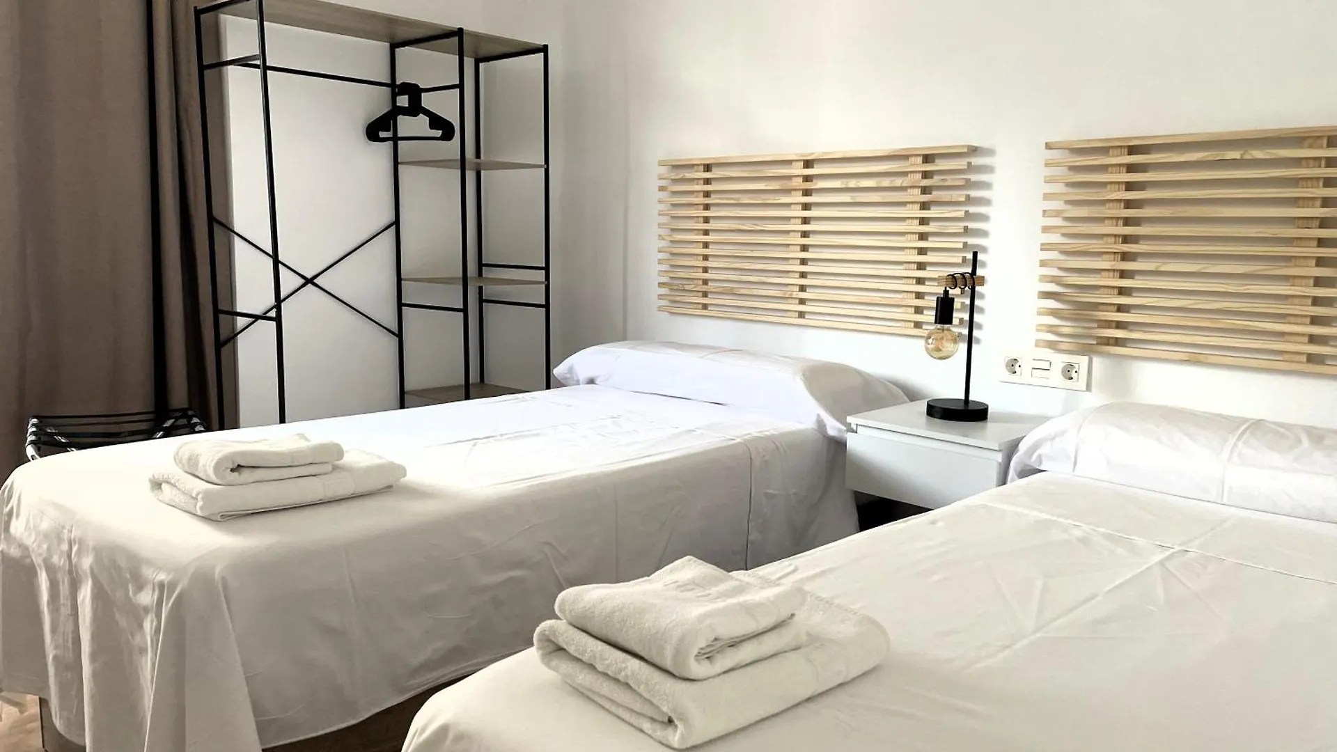 Apartman Apartamento Calma Carihuela Beach - 10 Metros De La Playa Torremolinos